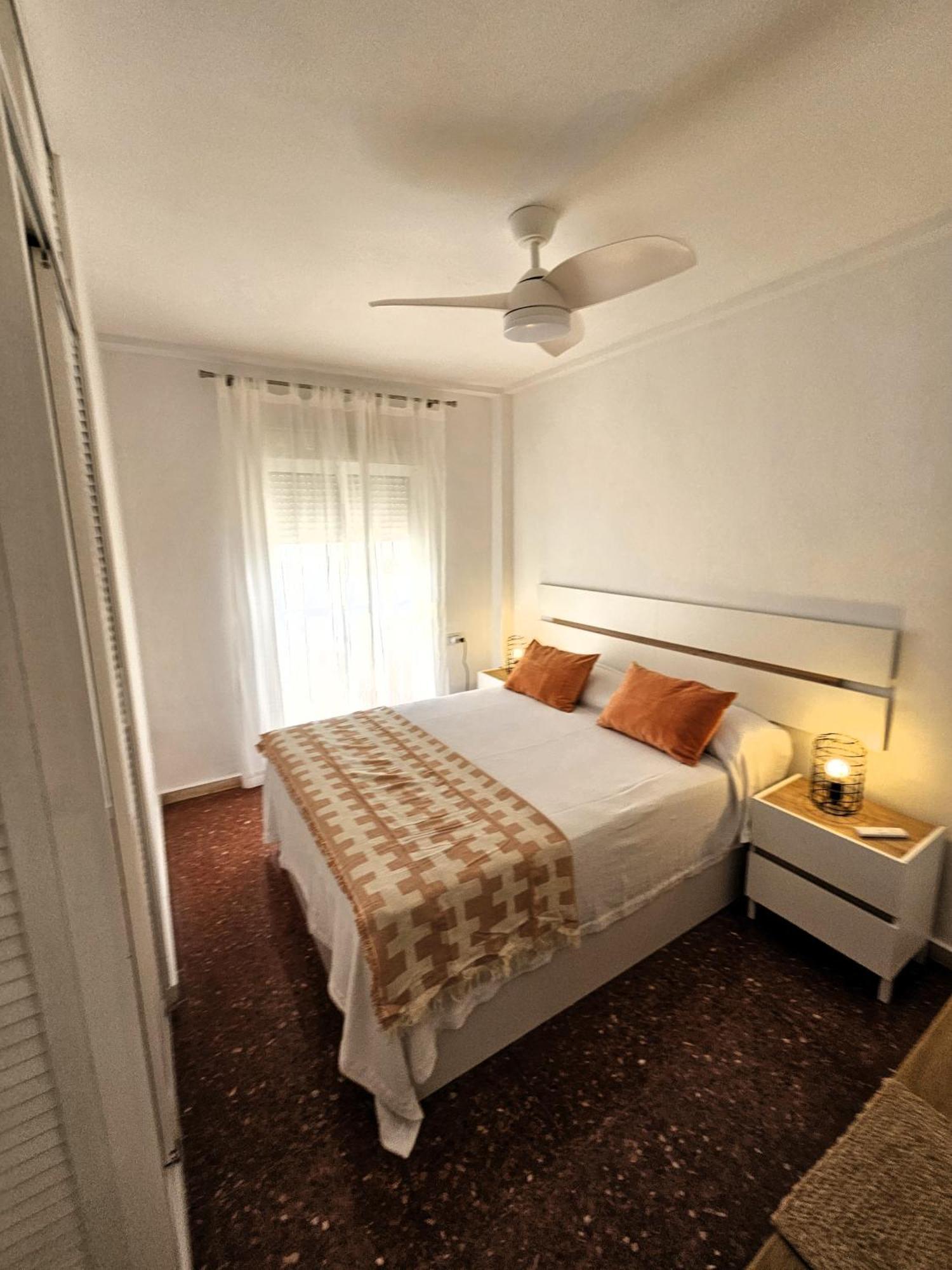 Sol Life Apartment Севиля Екстериор снимка