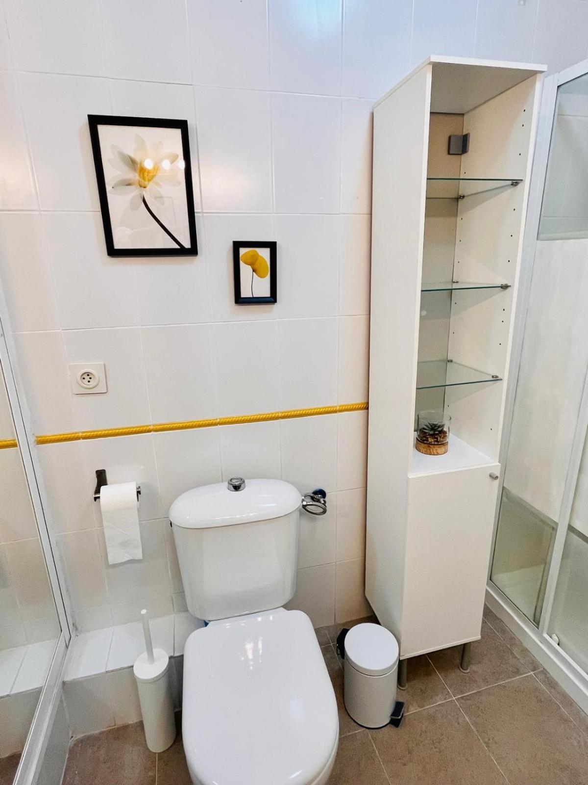Sol Life Apartment Севиля Екстериор снимка