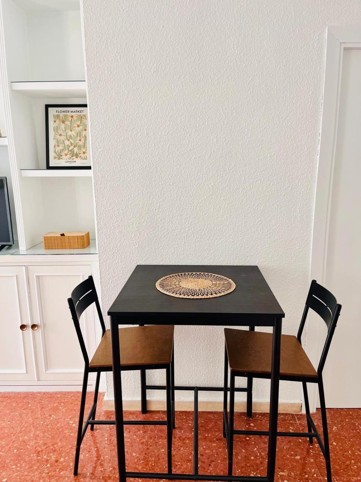 Sol Life Apartment Севиля Екстериор снимка