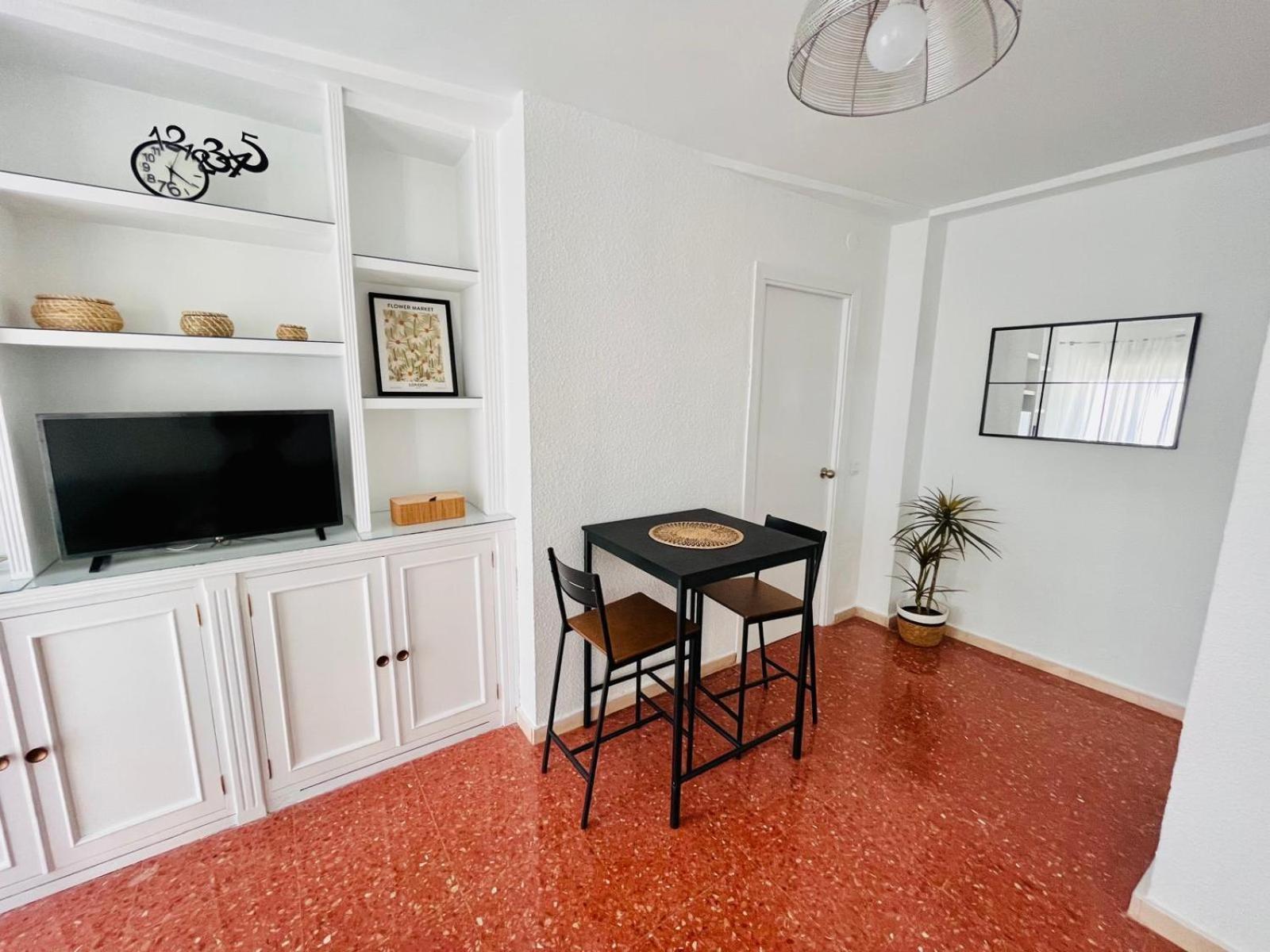 Sol Life Apartment Севиля Екстериор снимка