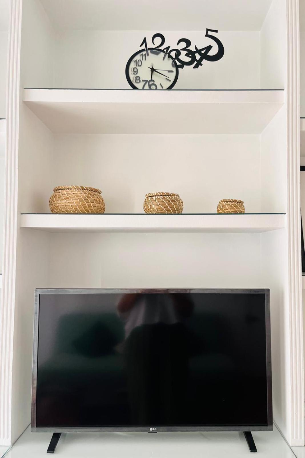 Sol Life Apartment Севиля Екстериор снимка